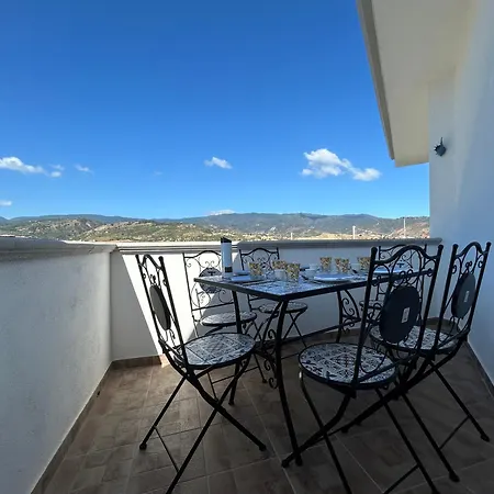 Apartment Mare Di Fiori Calabria *