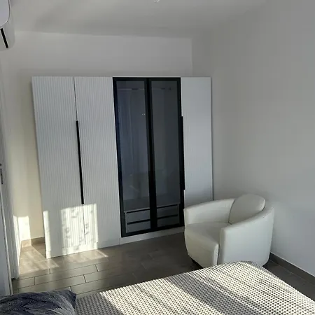 Apartment Mare Di Fiori Calabria *