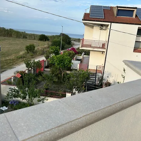 Apartment Mare Di Fiori Calabria *