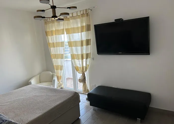 Mare Di Fiori Calabria 公寓 *